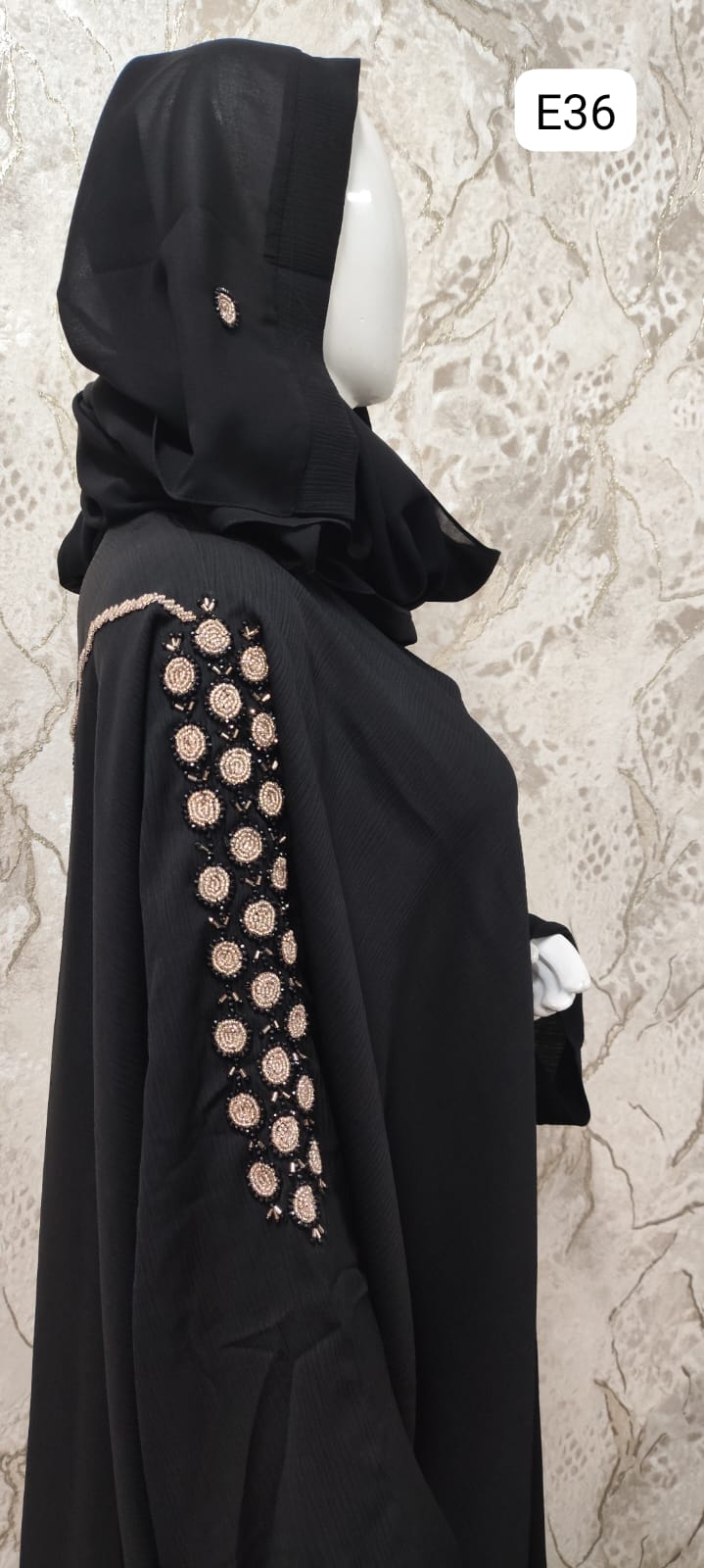 Elegant Black Abaya – Traditional and Modern Fusion E36