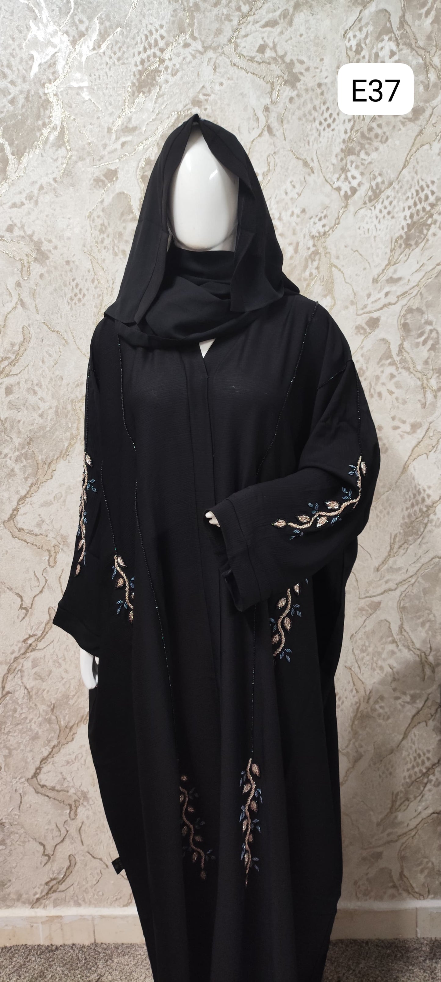 Elegant Black Abaya – Traditional and Modern Fusion E36