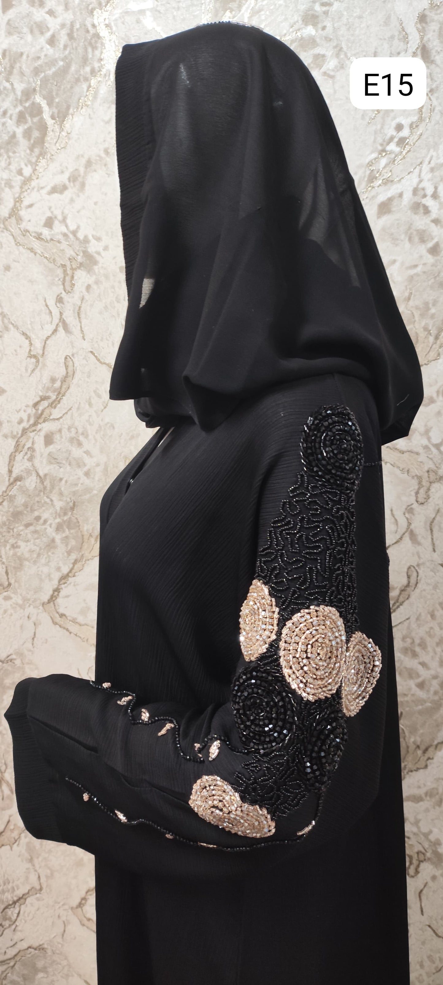 Elegant Black Abaya – Traditional and Modern Fusion E15