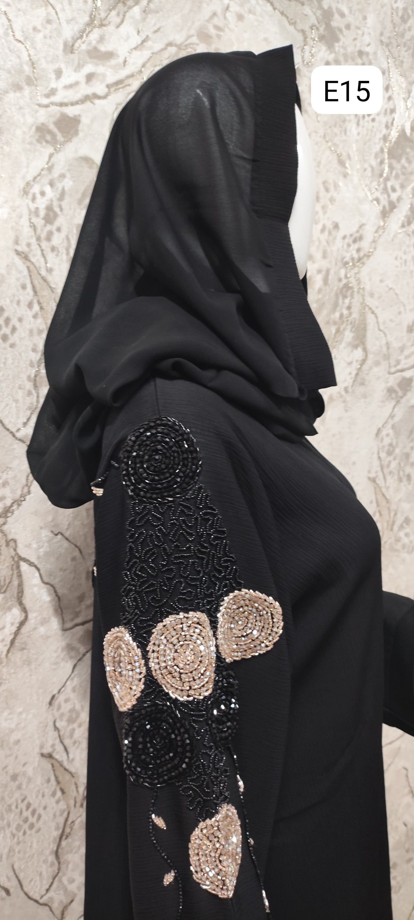 Elegant Black Abaya – Traditional and Modern Fusion E15