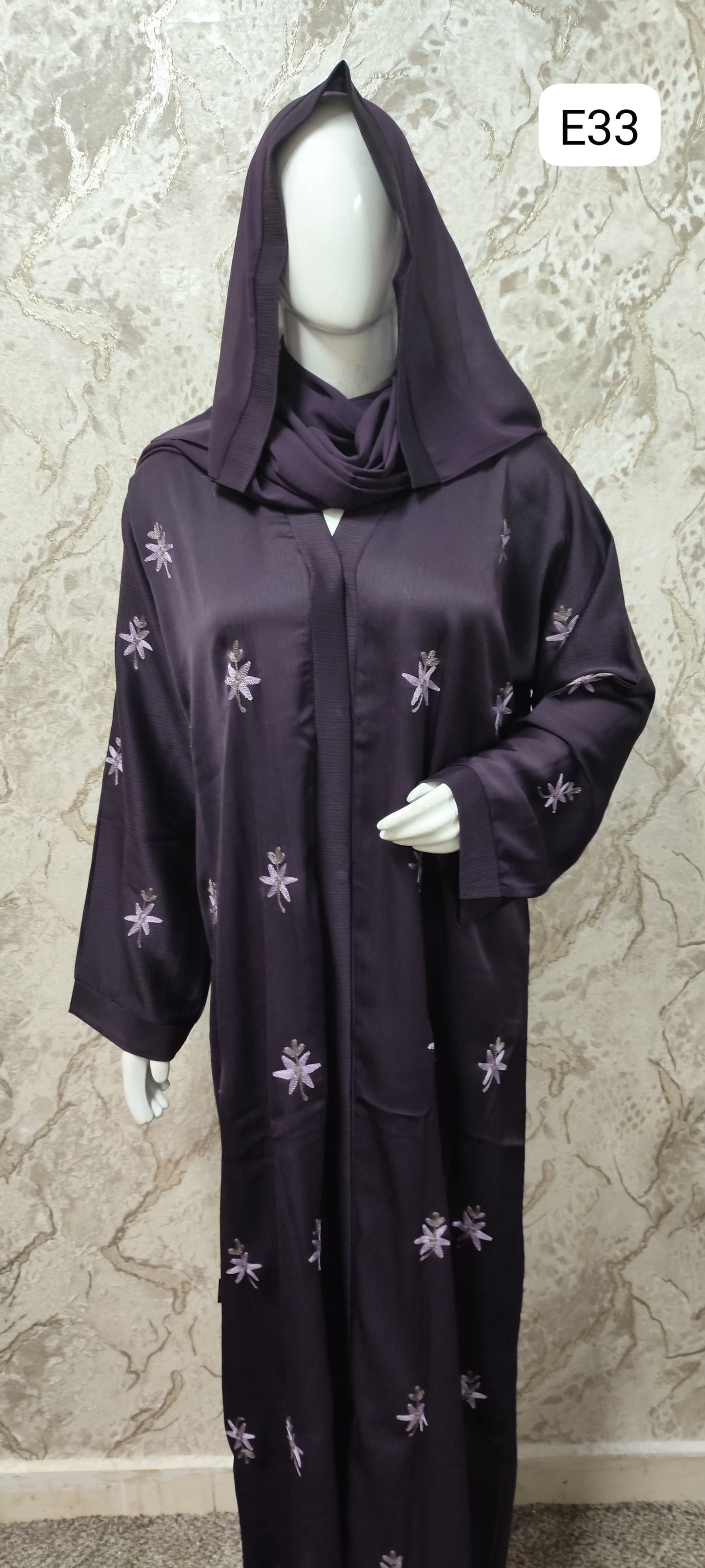 Elegant Black Abaya – Traditional and Modern Fusion