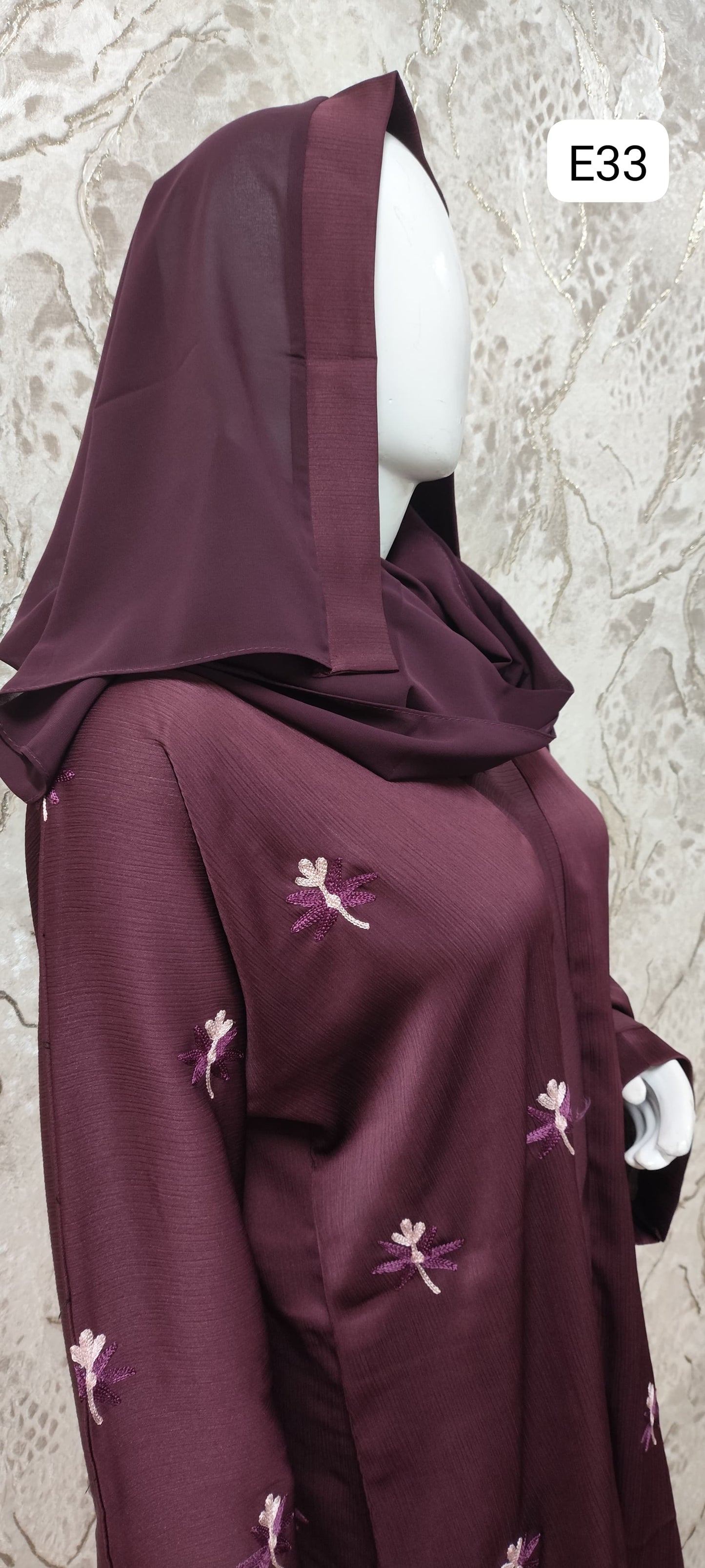 Elegant Black Abaya – Traditional and Modern Fusion