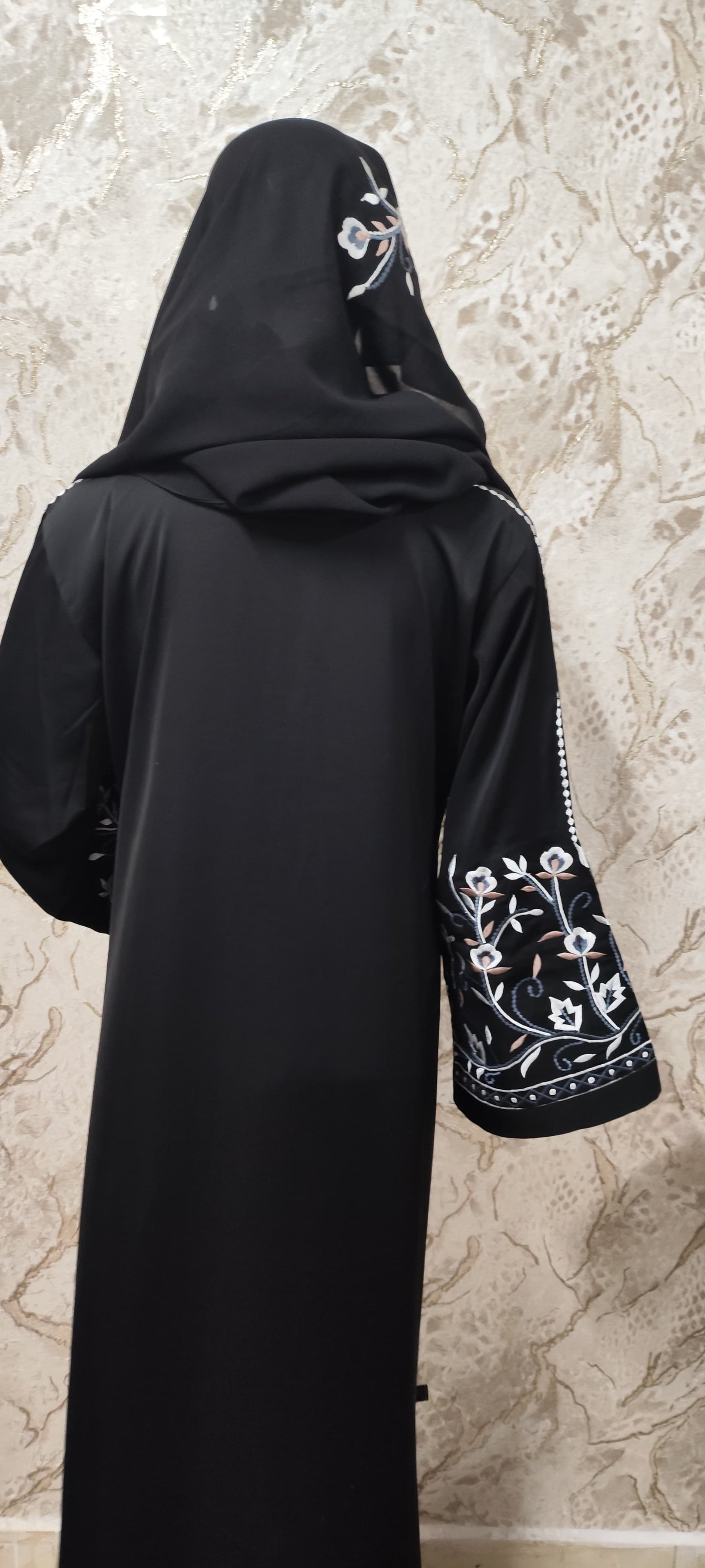 Elegant Black Abaya – Traditional and Modern Fusion G08