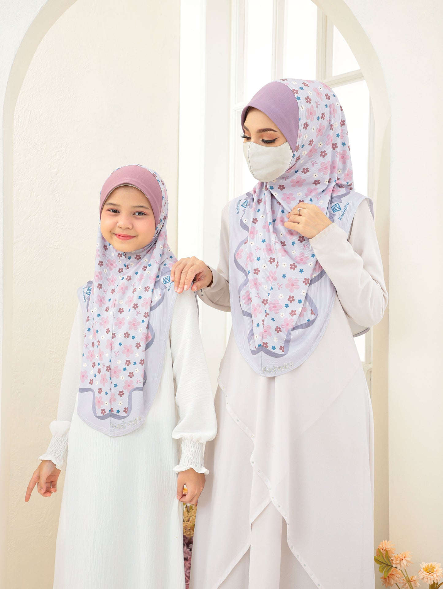 MOTHER AND DAUGHTER COMBO 2704