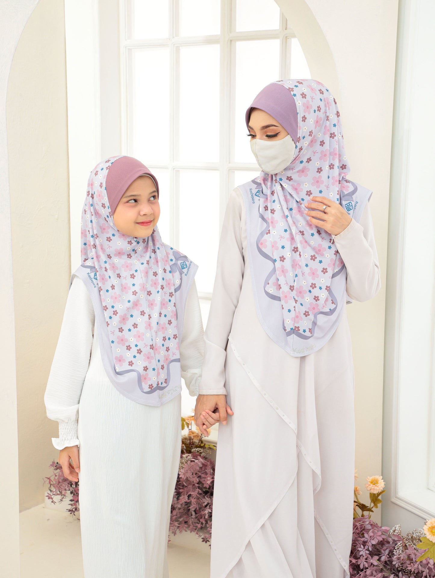 MOTHER AND DAUGHTER COMBO 2704