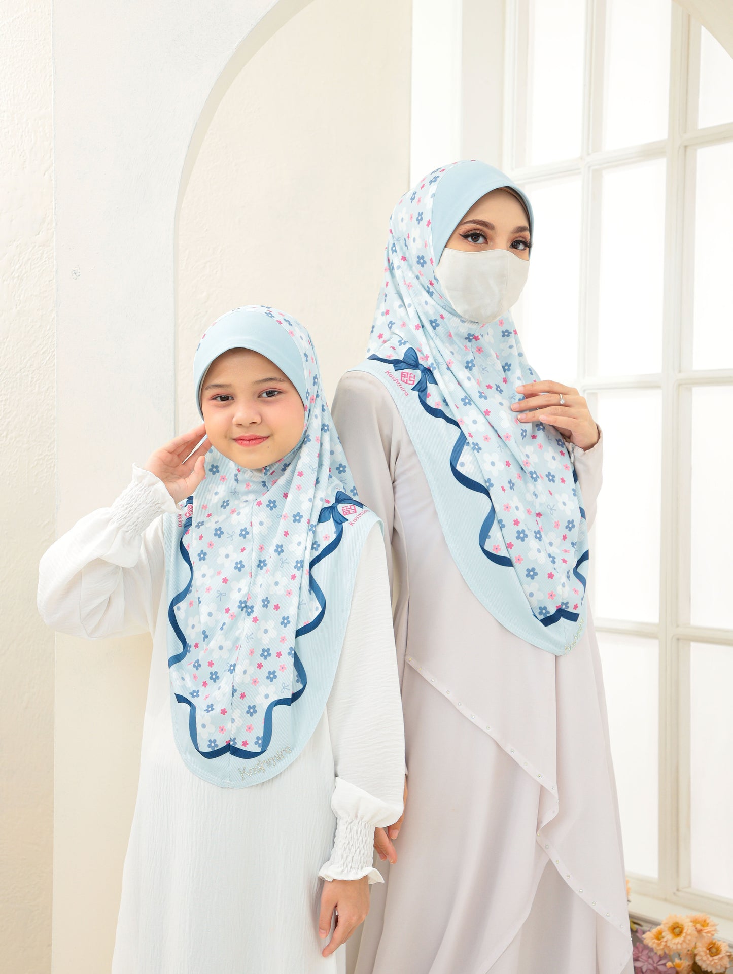 MOTHER AND DAUGHTER COMBO 2704