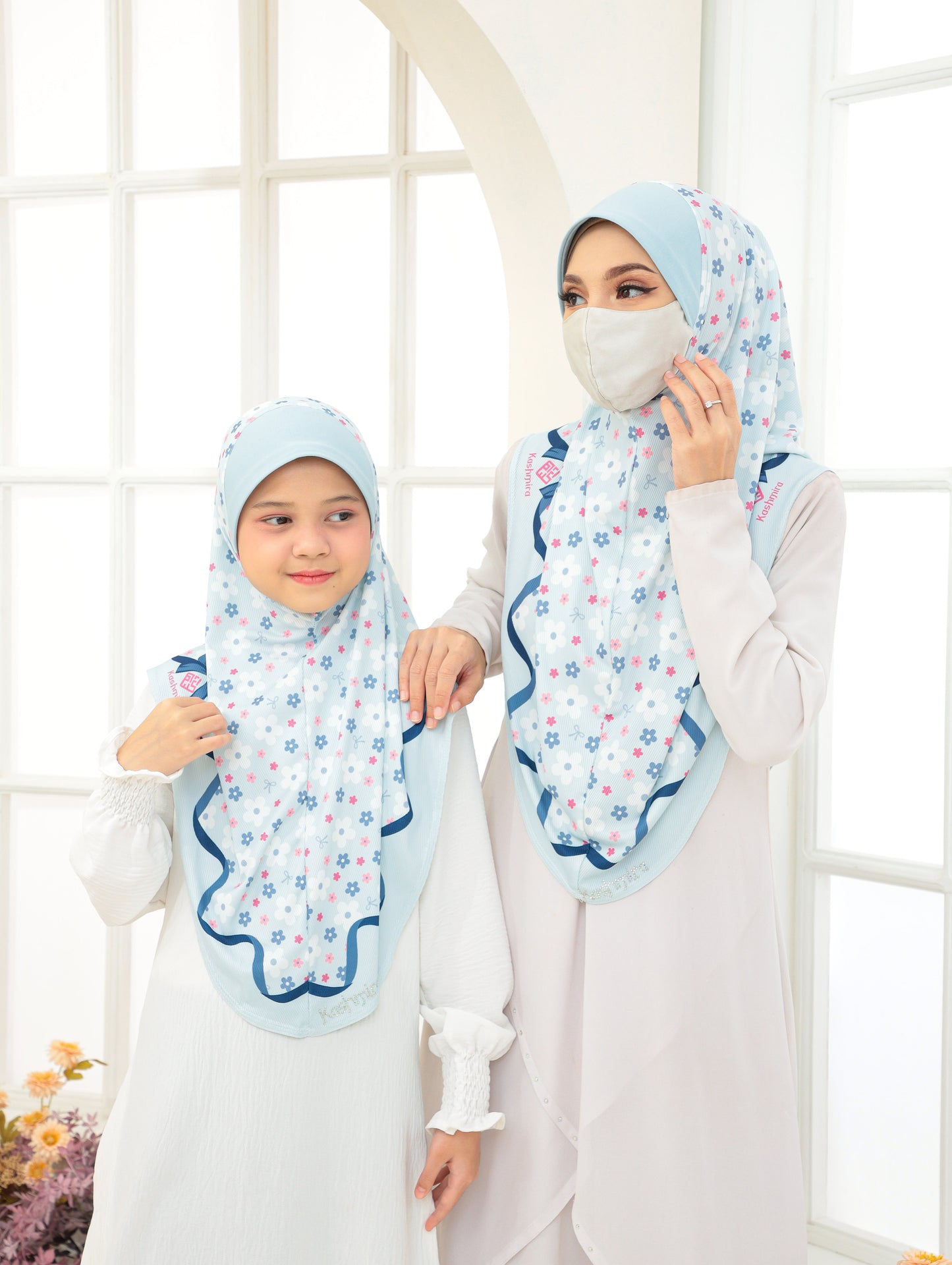 MOTHER AND DAUGHTER COMBO 2704