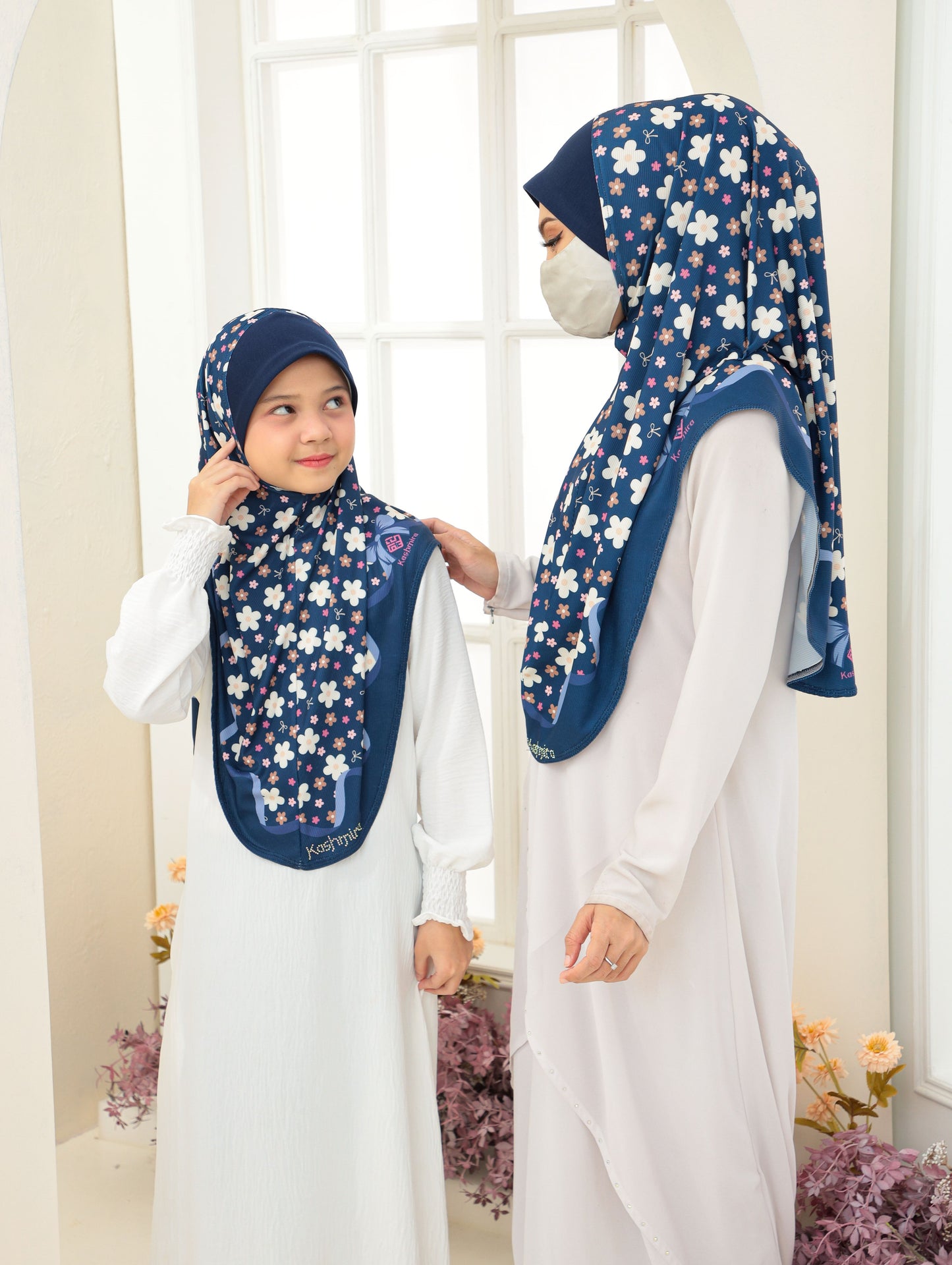 MOTHER AND DAUGHTER COMBO 2704
