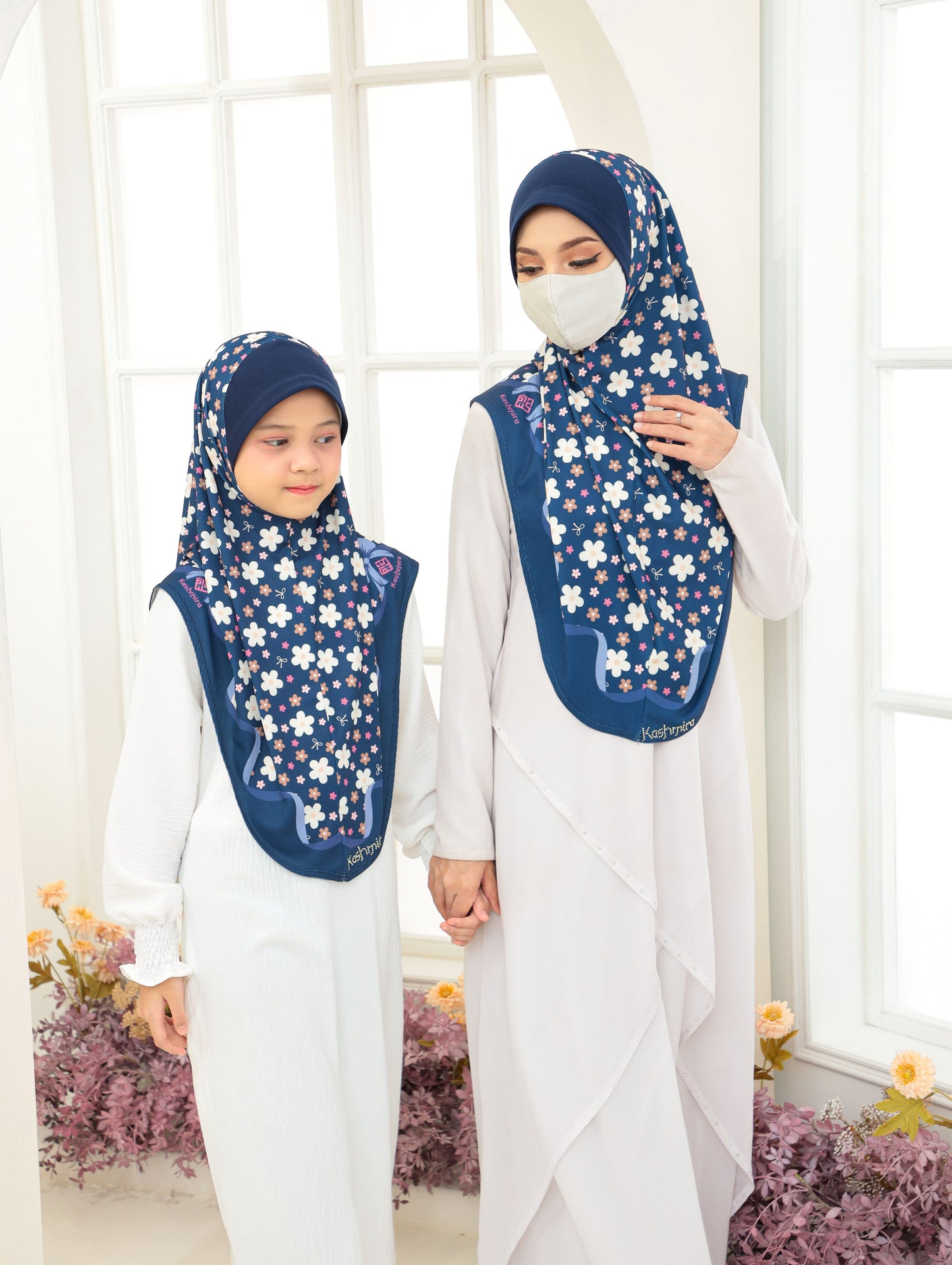MOTHER AND DAUGHTER COMBO 2704