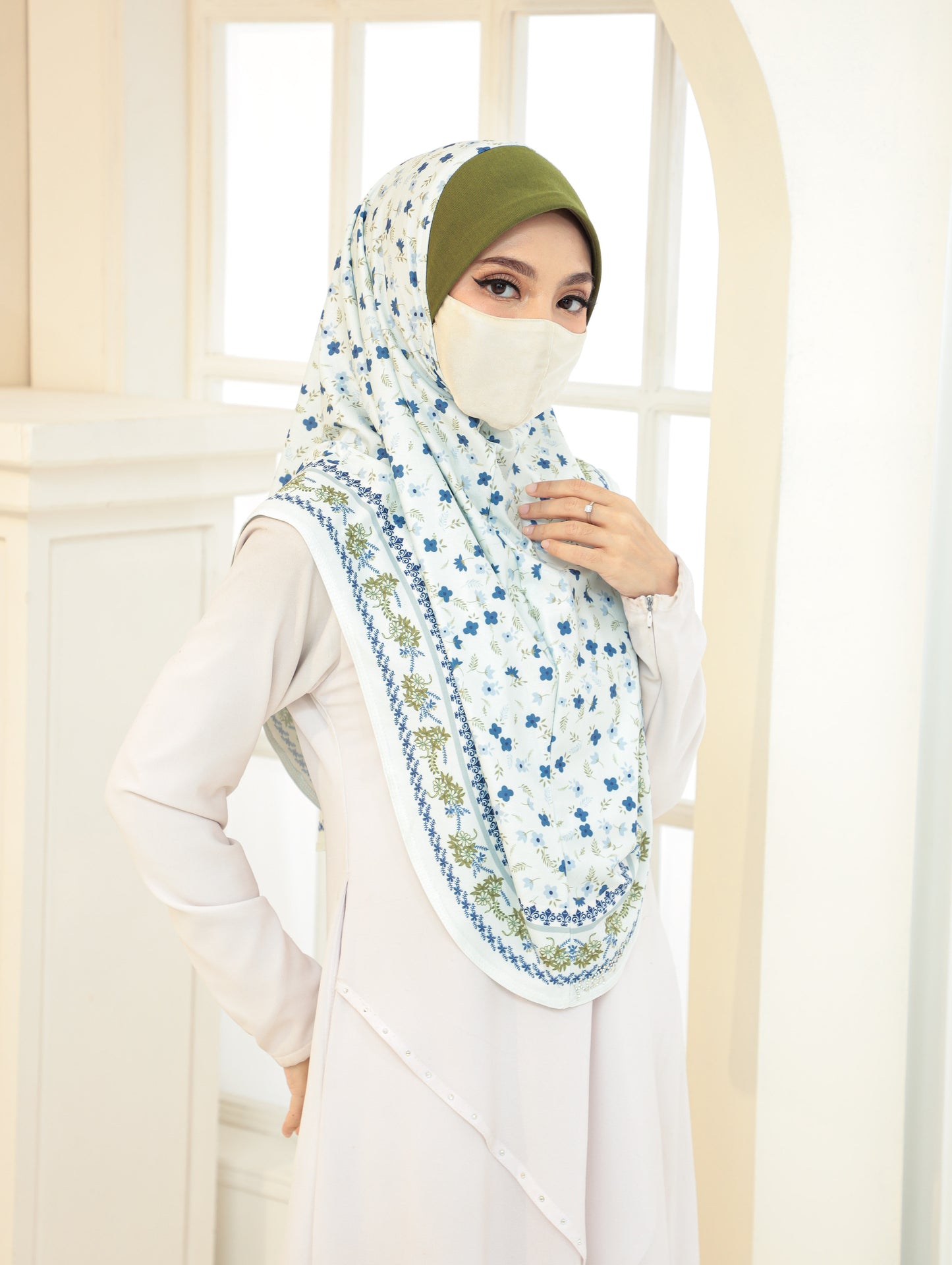 GIRLS Digital printed hijab 2705