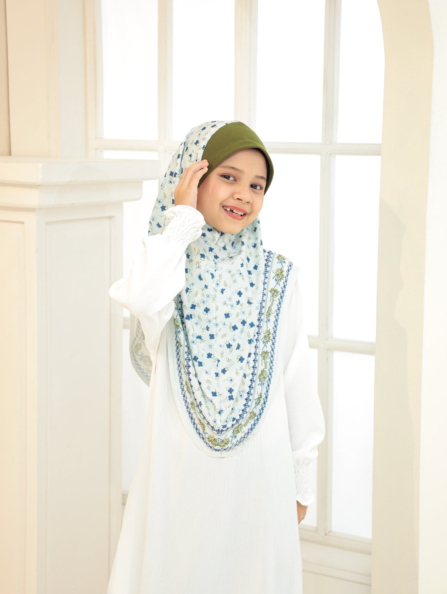 KIDS Digital printed hijab 2705