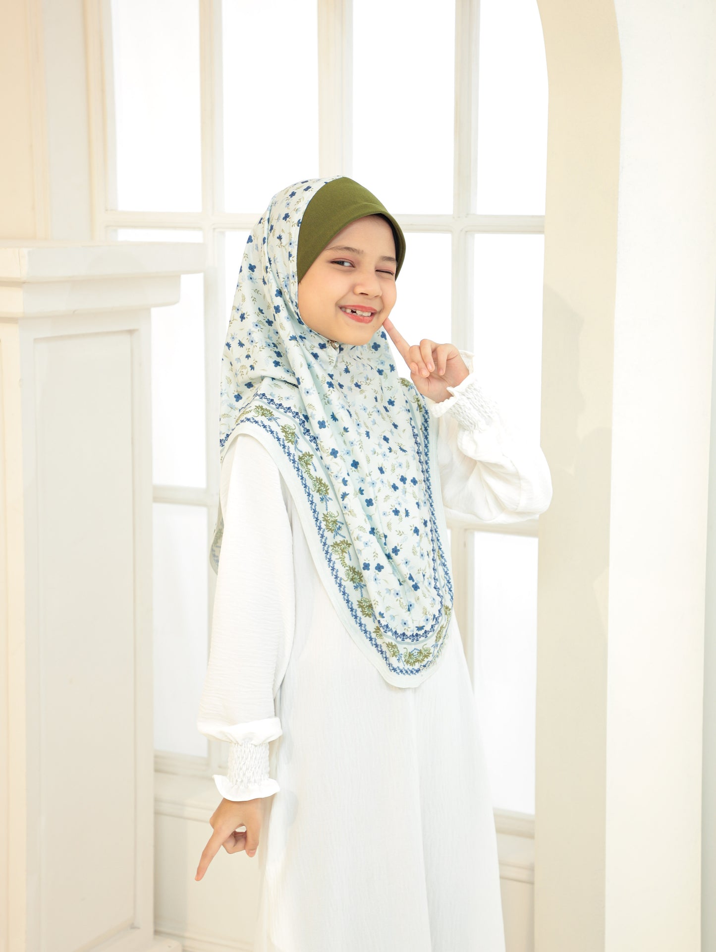 KIDS Digital printed hijab 2705