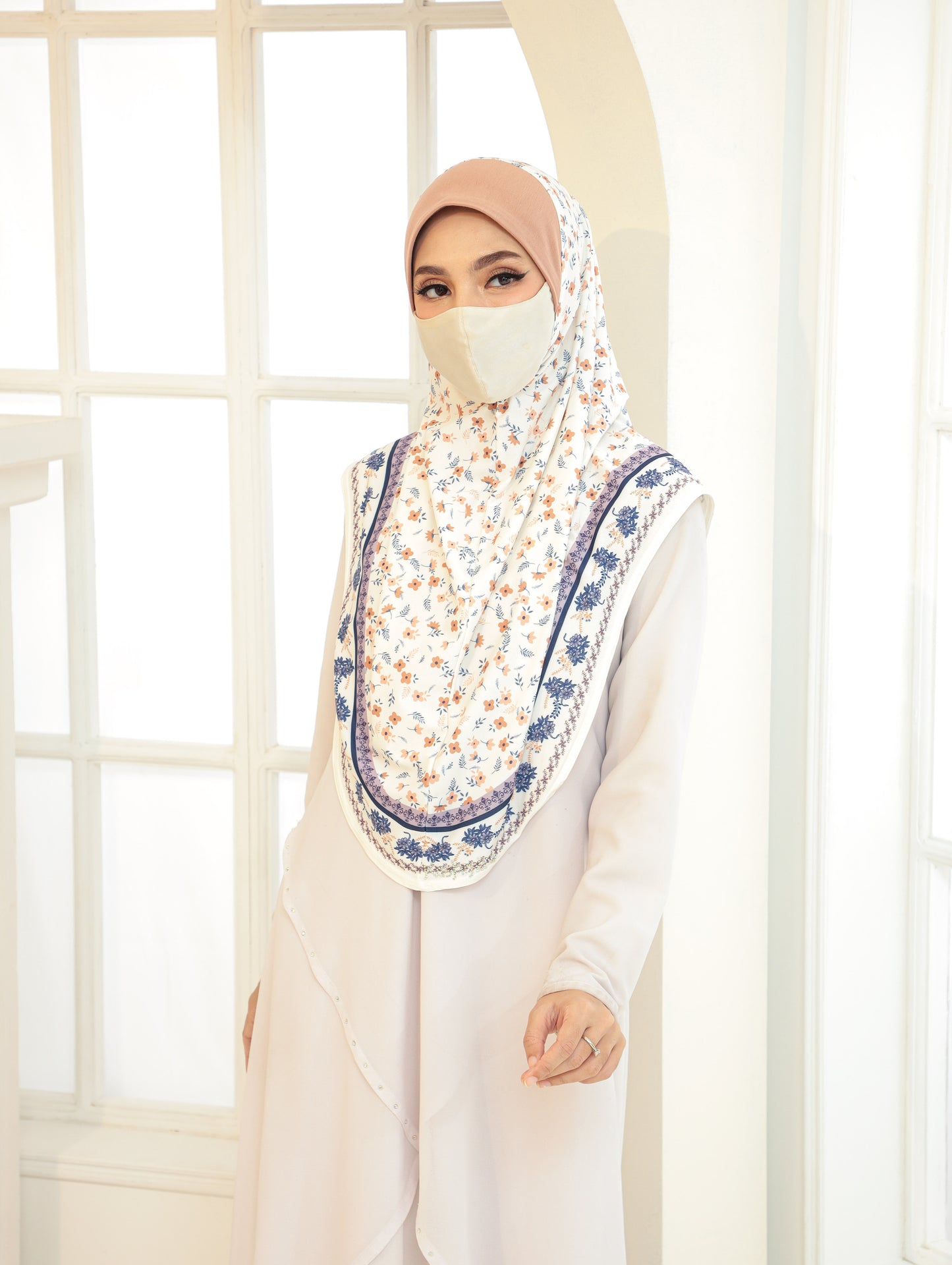 GIRLS Digital printed hijab 2705