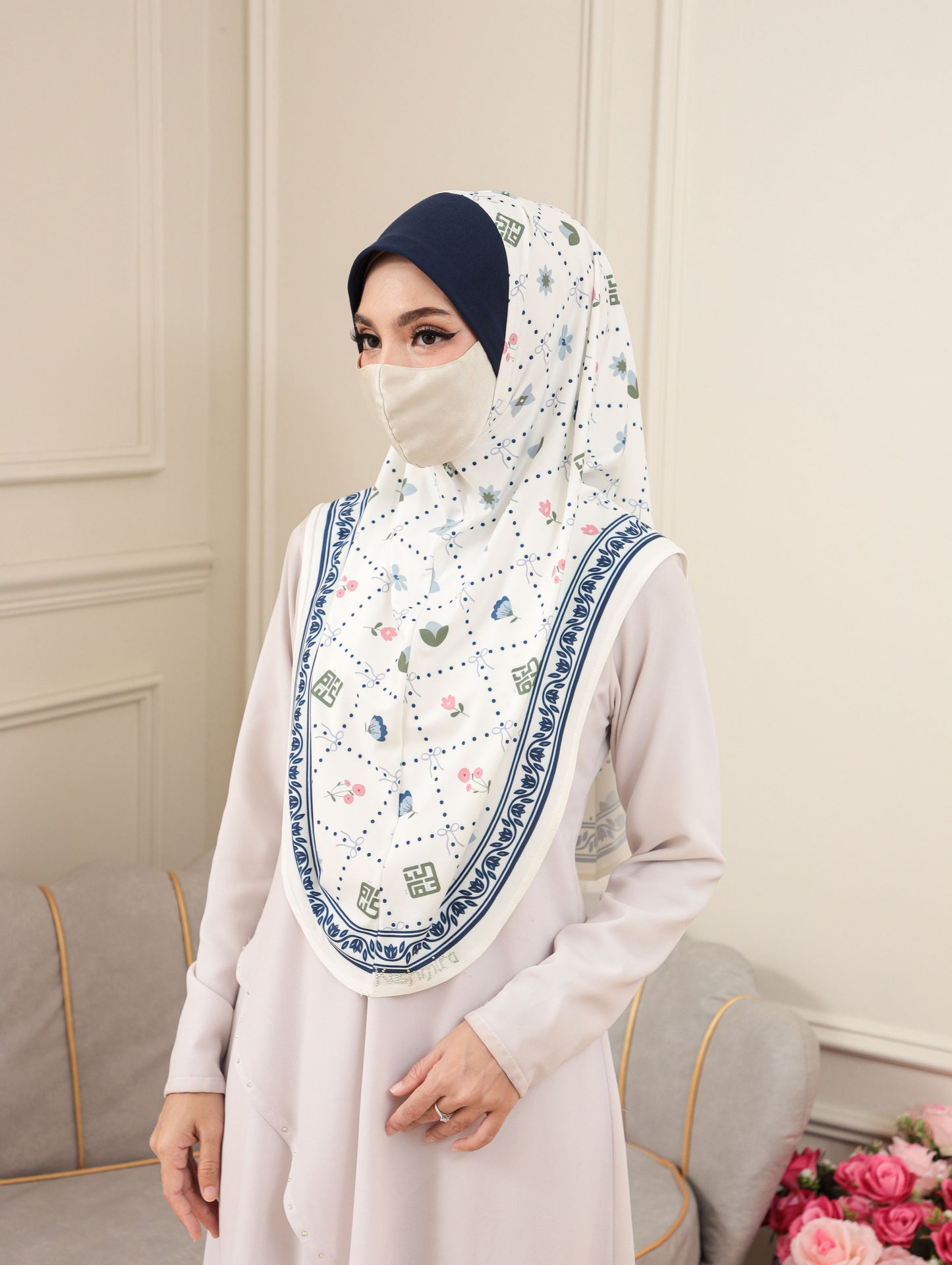 DIGITAL MALSIAN SCARF ADULTS 2703