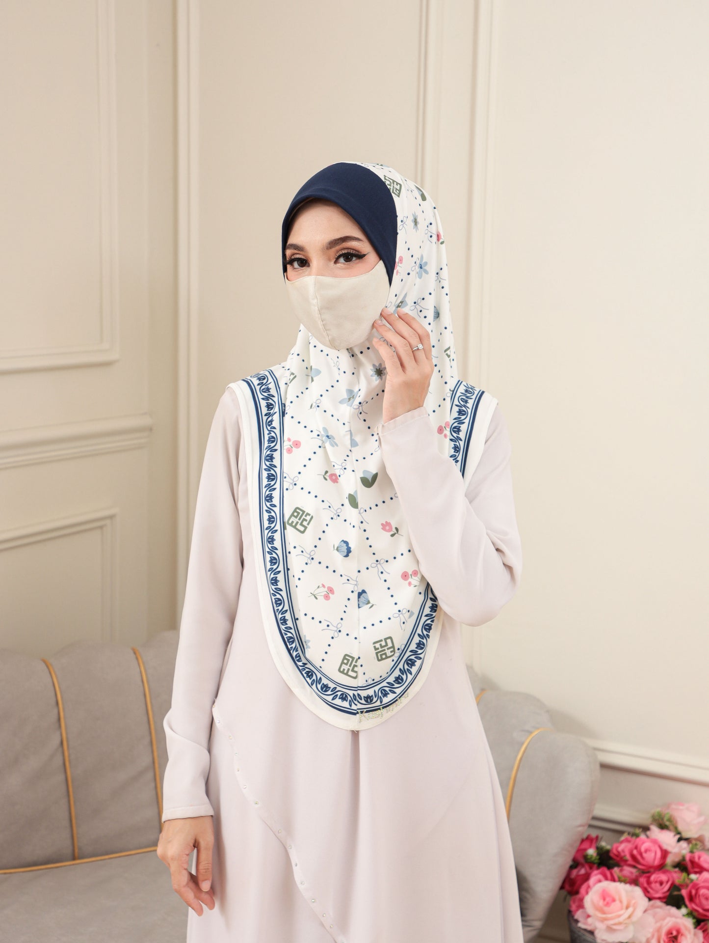 DIGITAL MALSIAN SCARF ADULTS 2703