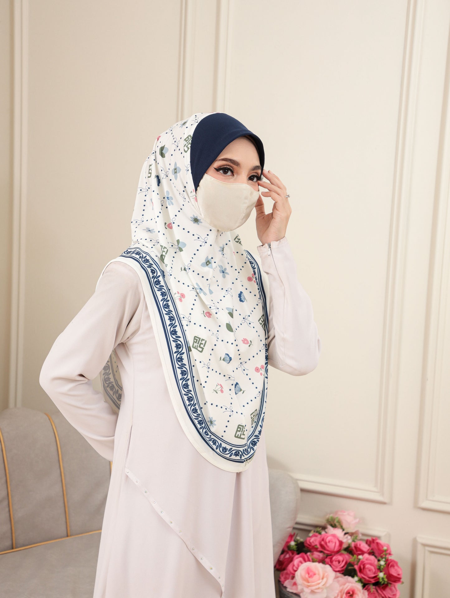 DIGITAL MALSIAN SCARF ADULTS 2703
