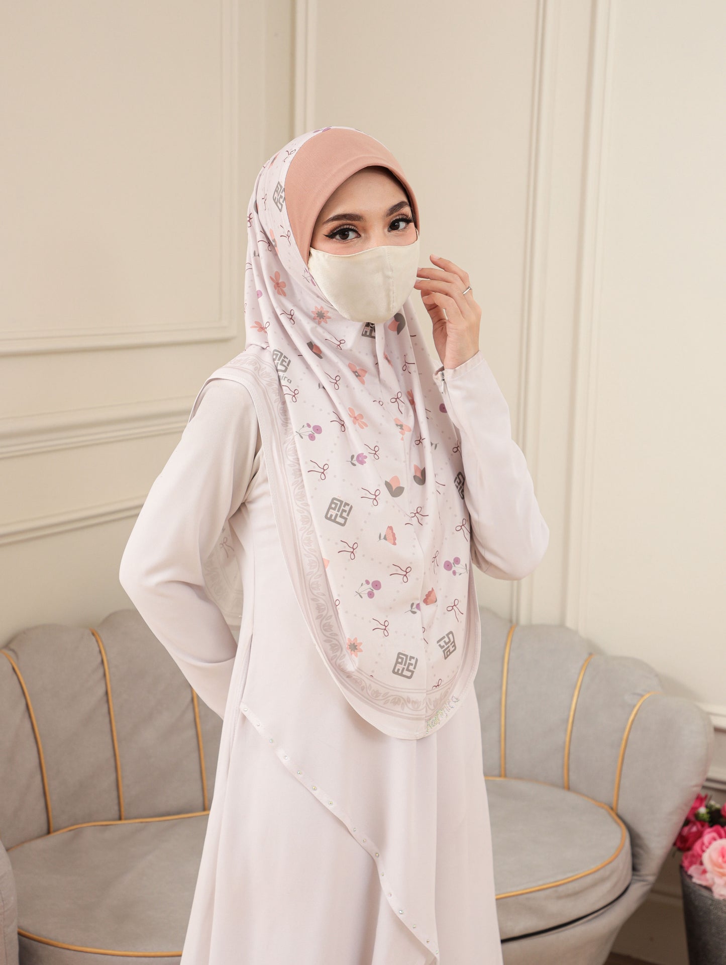DIGITAL MALSIAN SCARF ADULTS 2703