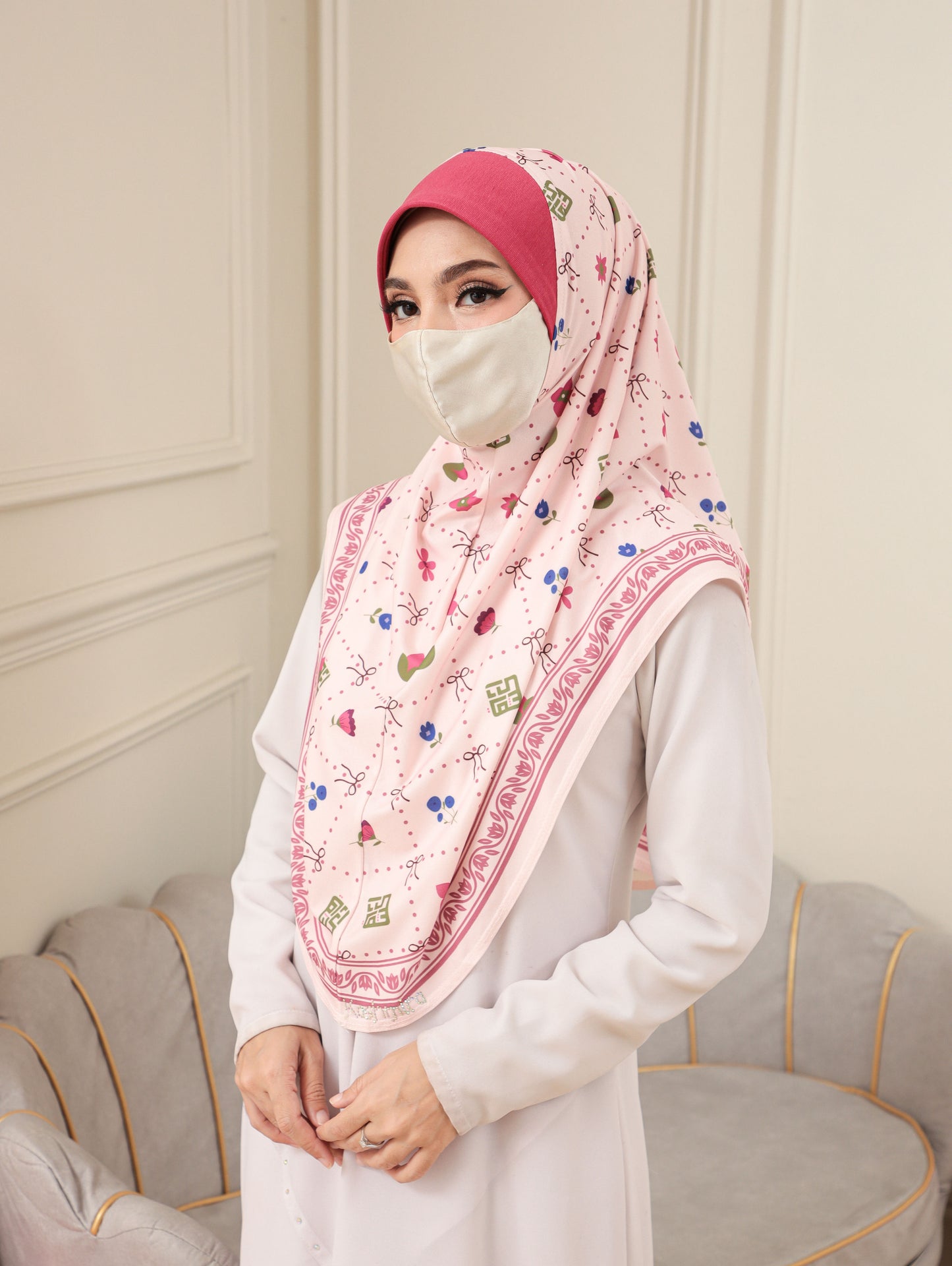 DIGITAL MALSIAN SCARF ADULTS 2703