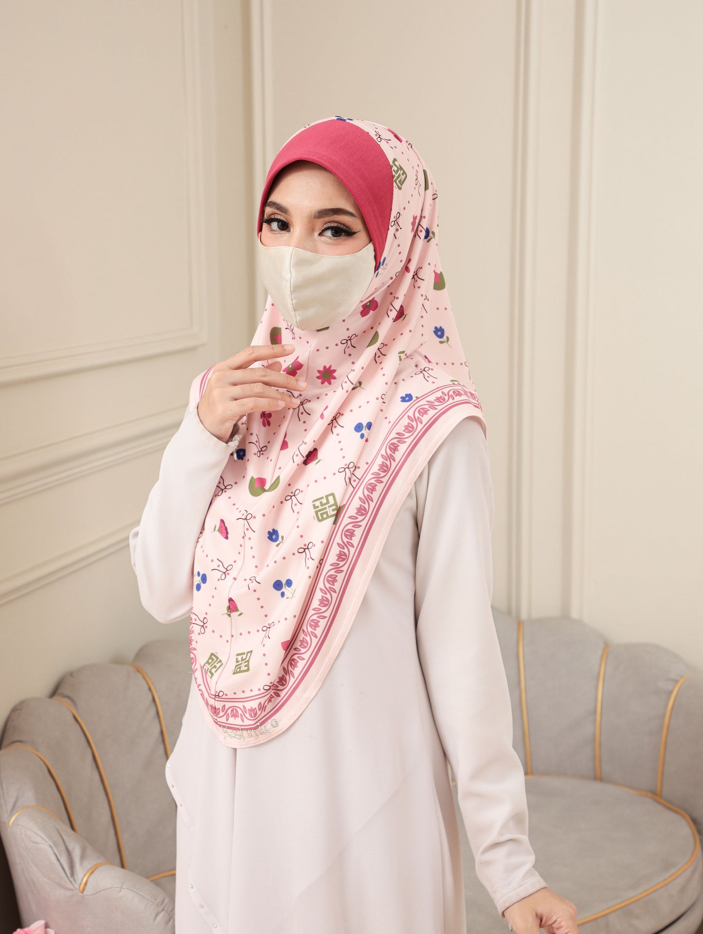 DIGITAL MALSIAN SCARF ADULTS 2703