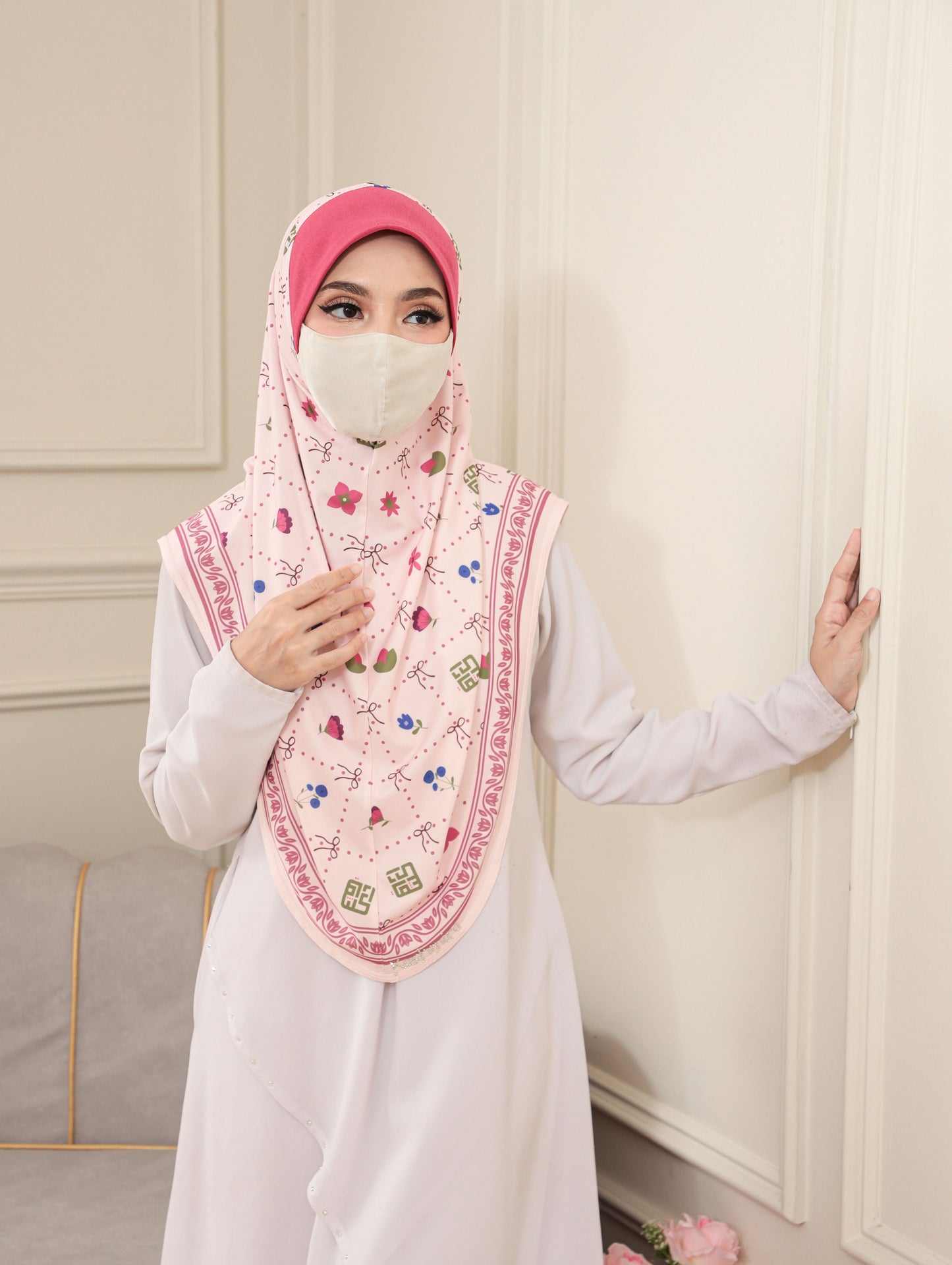 DIGITAL MALSIAN SCARF ADULTS 2703