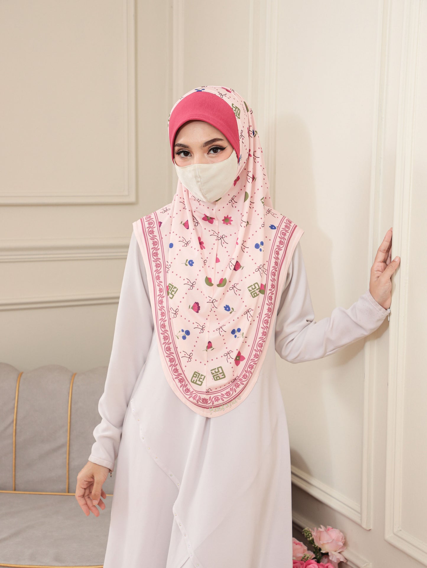 DIGITAL MALSIAN SCARF ADULTS 2703