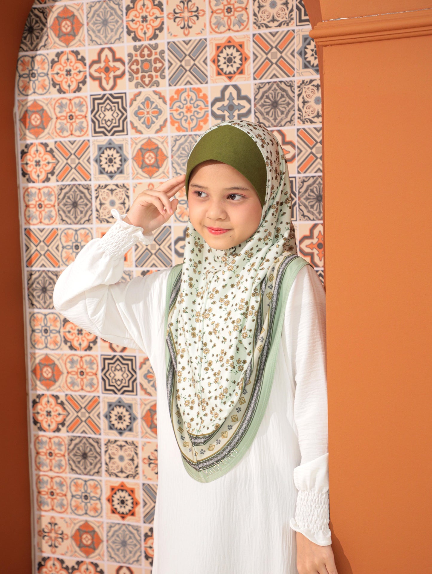 KIDS MALESIAN PRINTED SCARF 2708