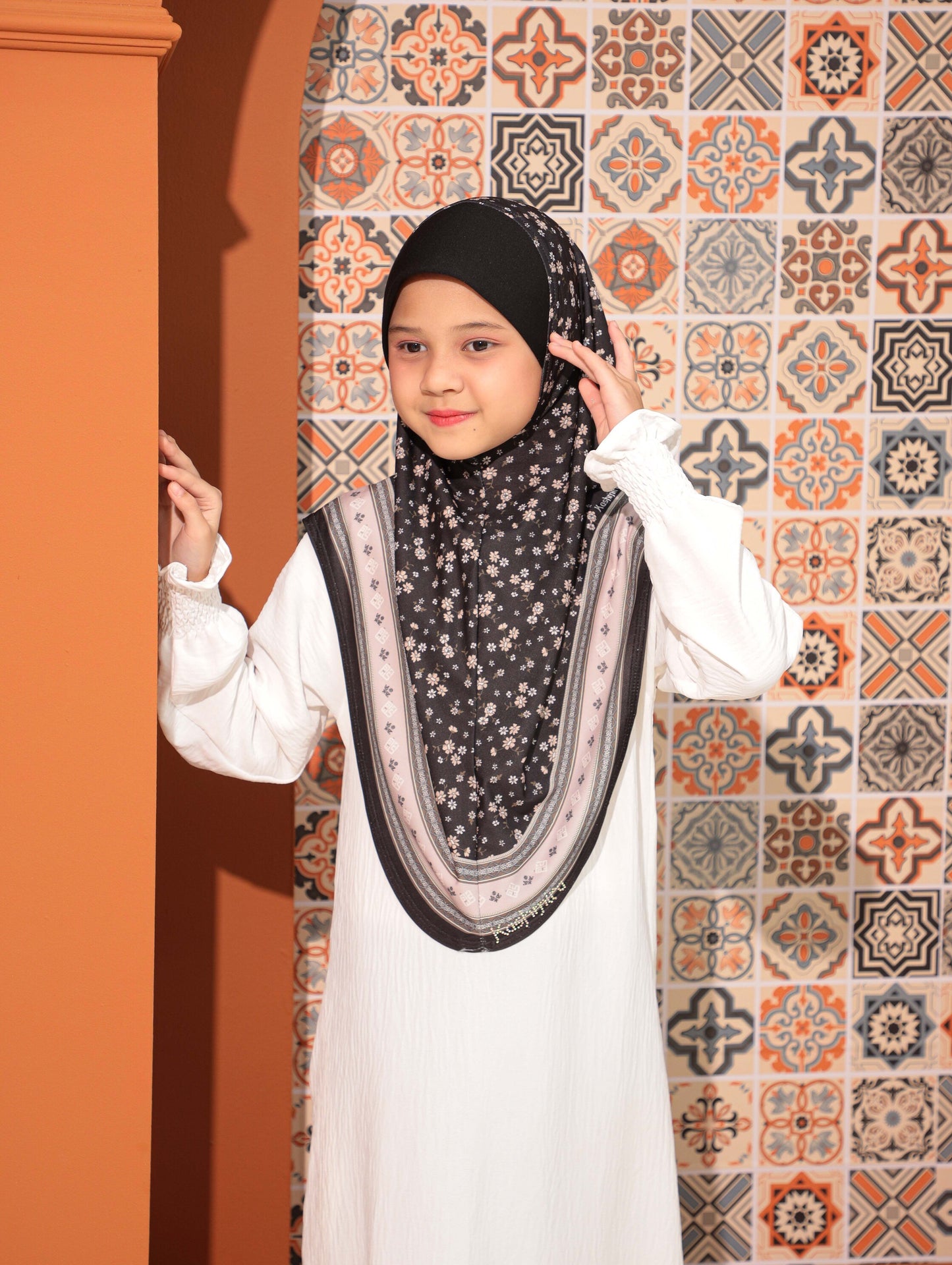KIDS MALESIAN PRINTED SCARF 2708
