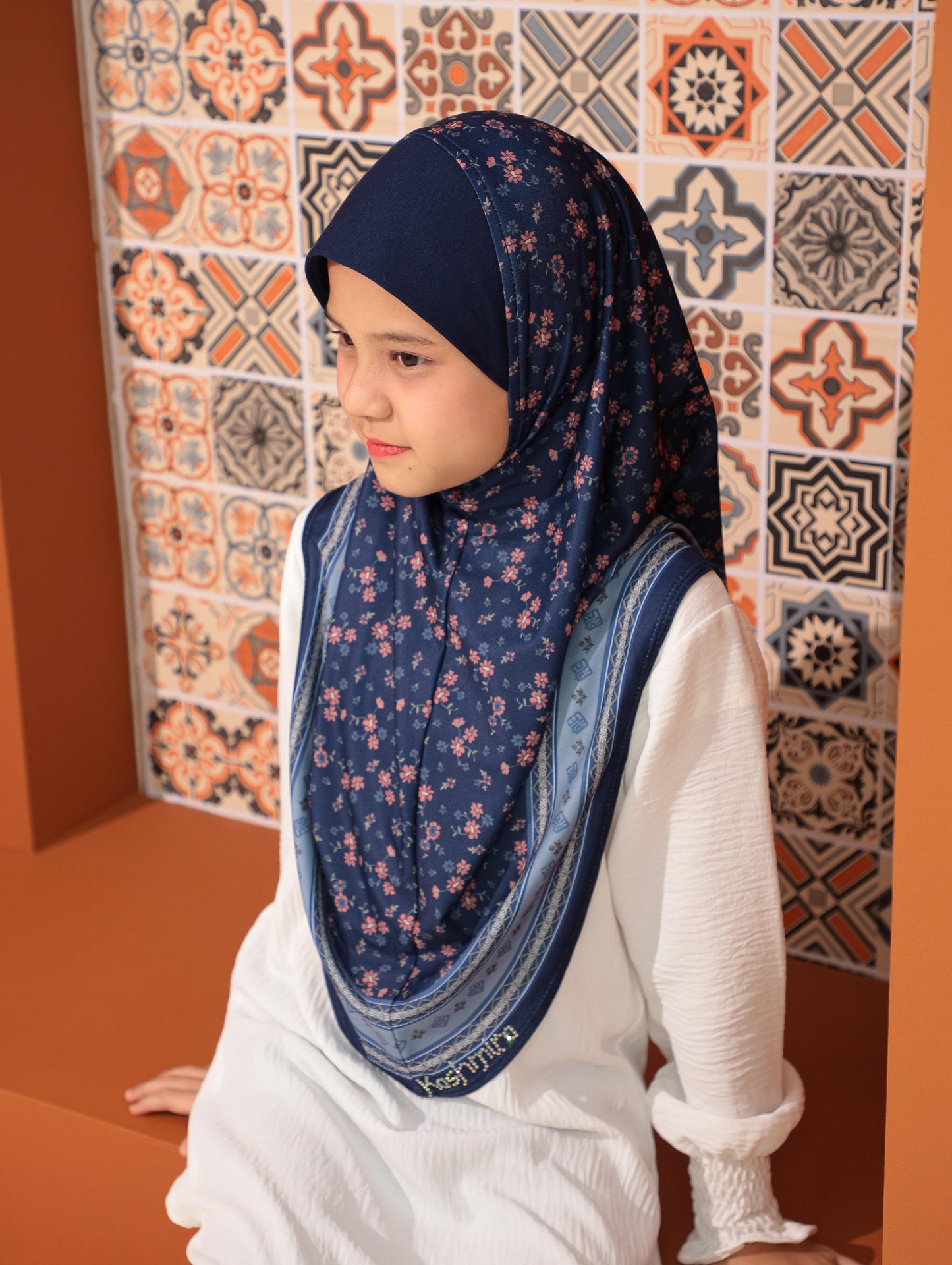 KIDS MALESIAN PRINTED SCARF 2708
