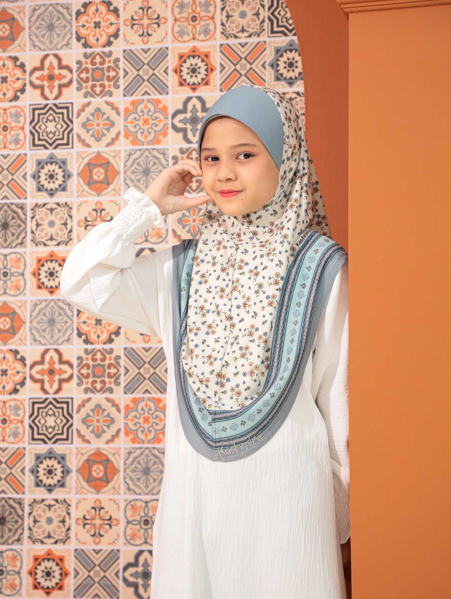 KIDS MALESIAN PRINTED SCARF 2708