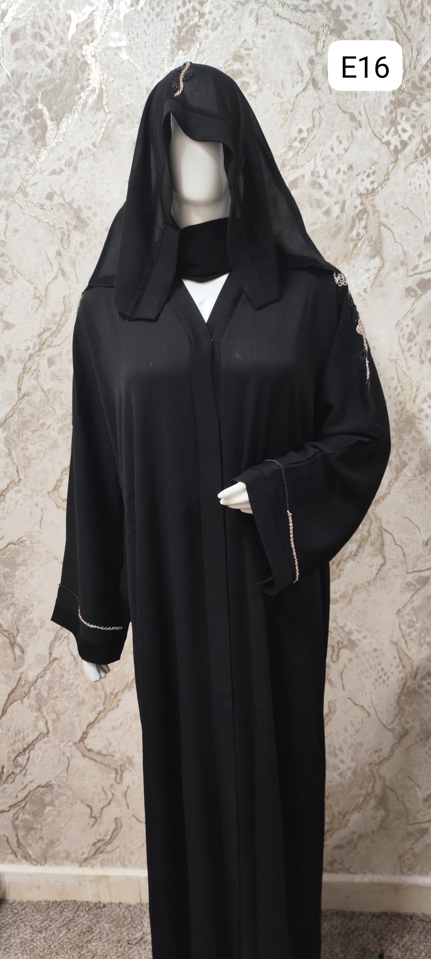 Elegant Black Abaya – Traditional and Modern Fusion E16