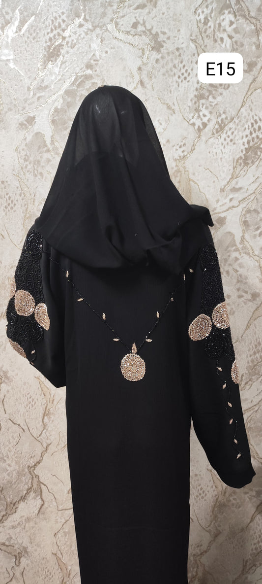 Elegant Black Abaya – Traditional and Modern Fusion E15