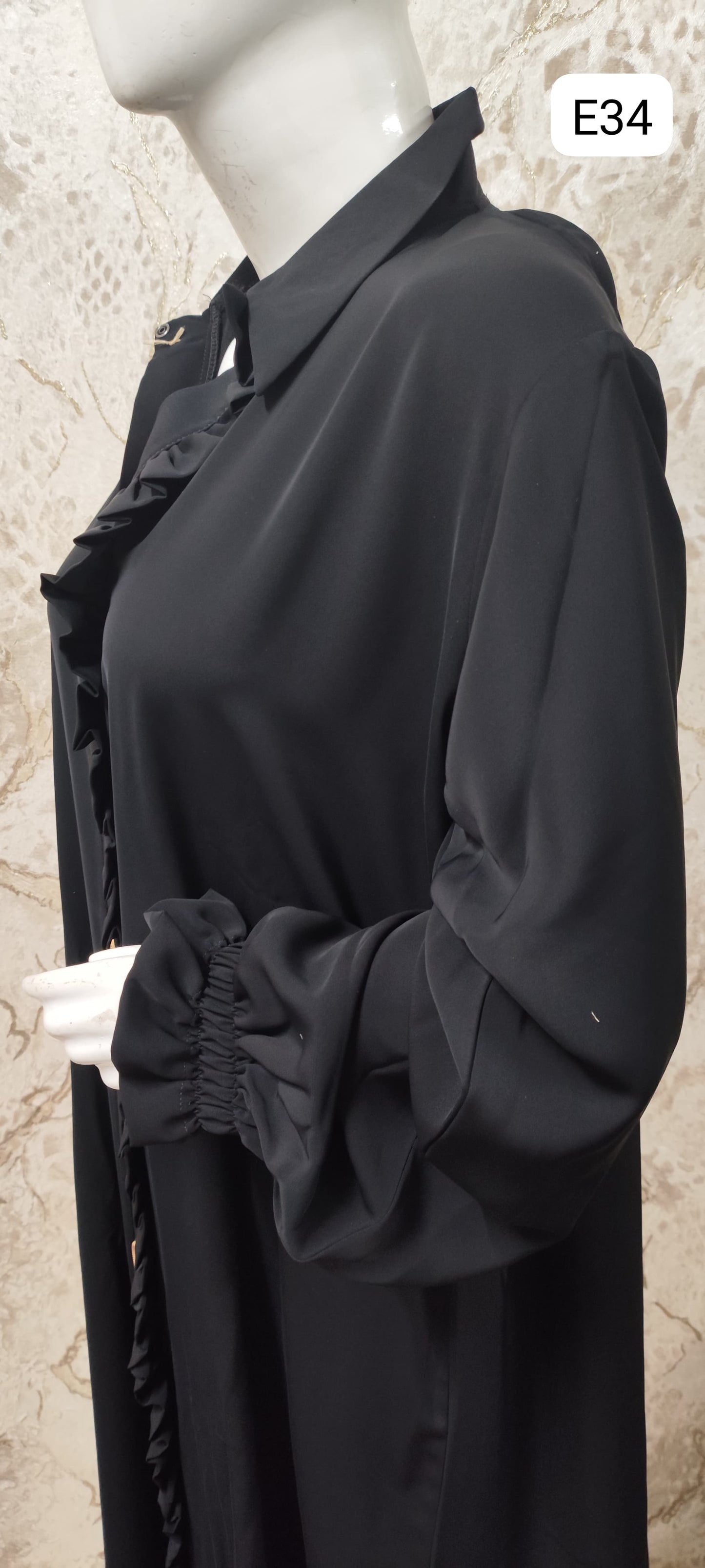 Elegant Black Abaya – Traditional and Modern Fusion E34