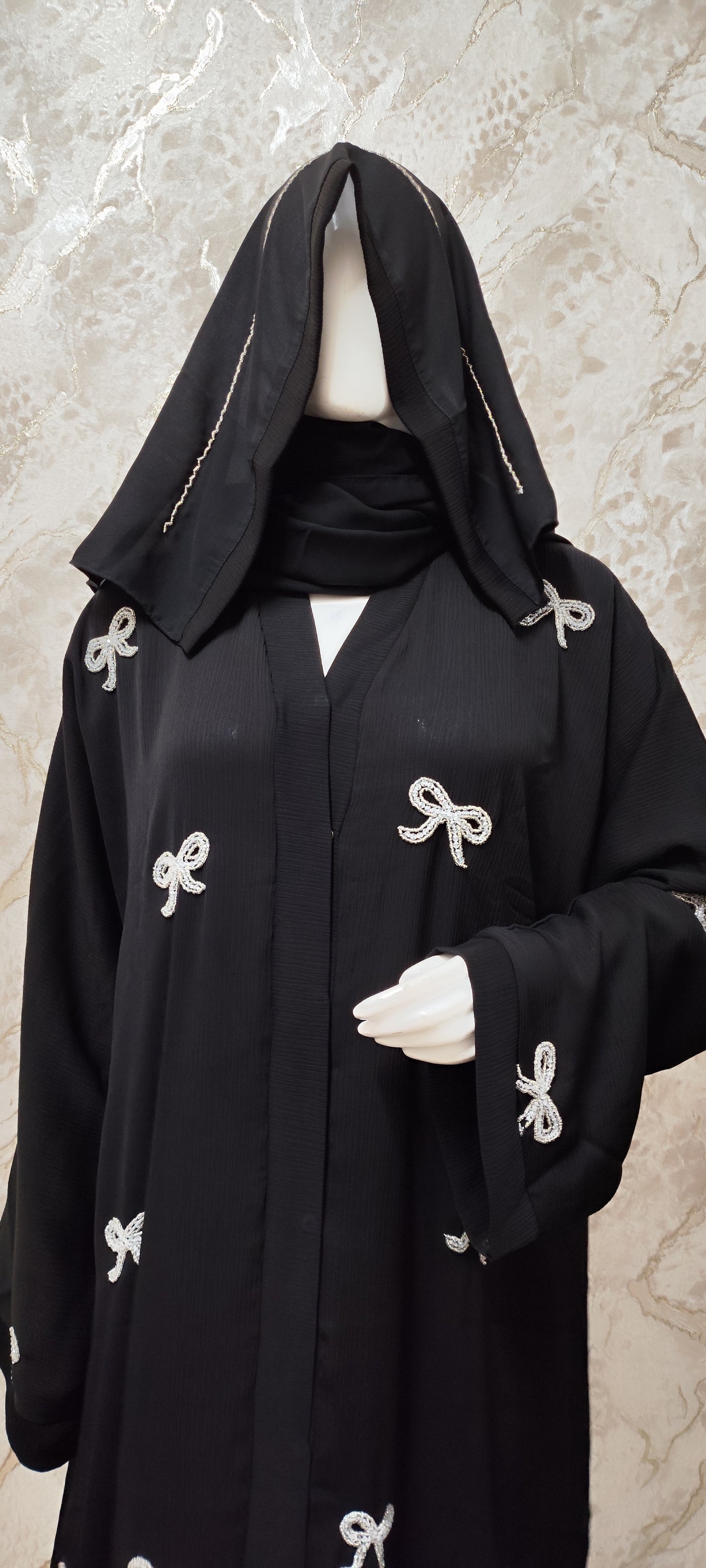 Elegant   Abaya – Traditional and Modern Fusion  L21