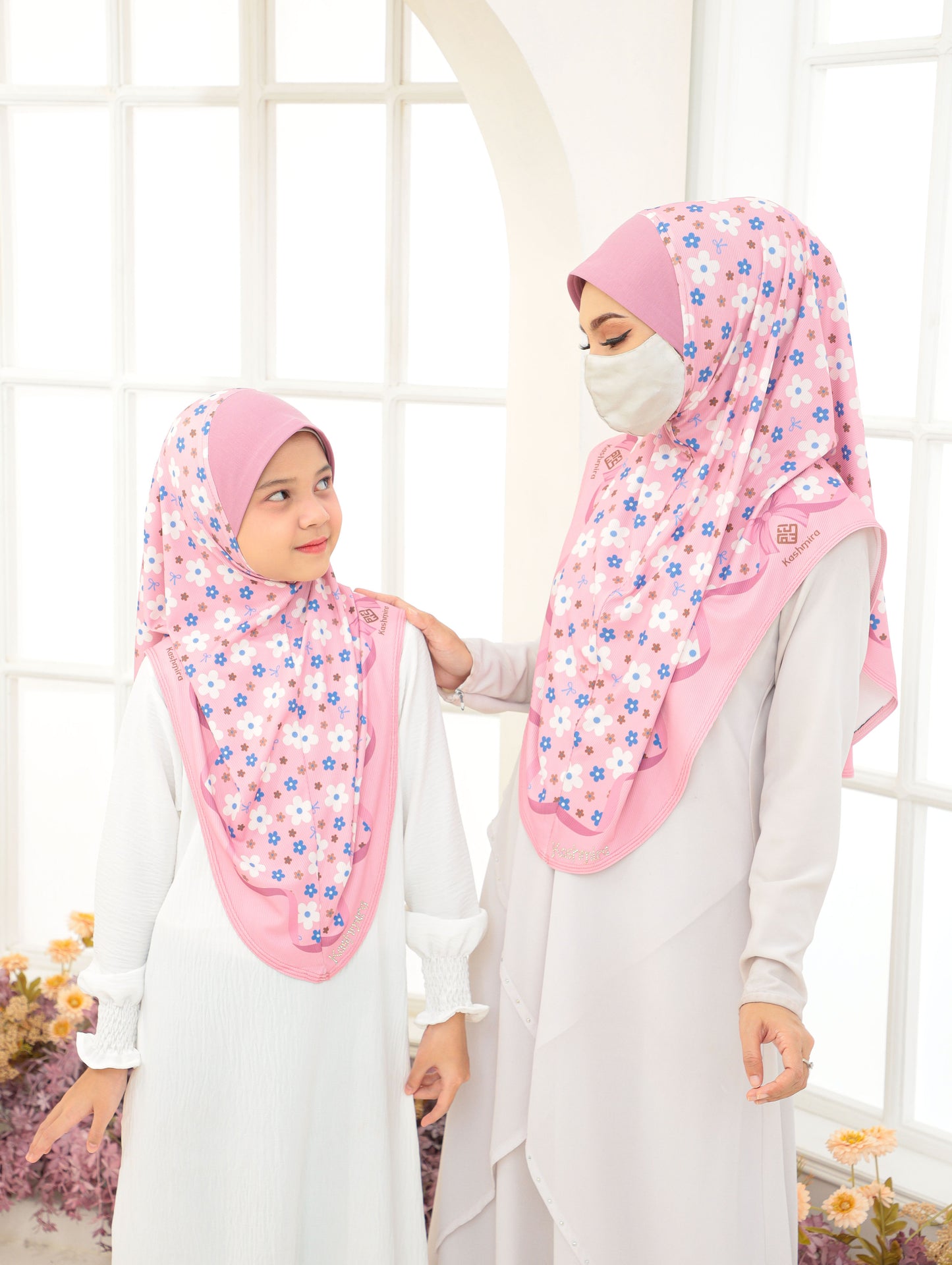 MOTHER AND DAUGHTER COMBO 2704