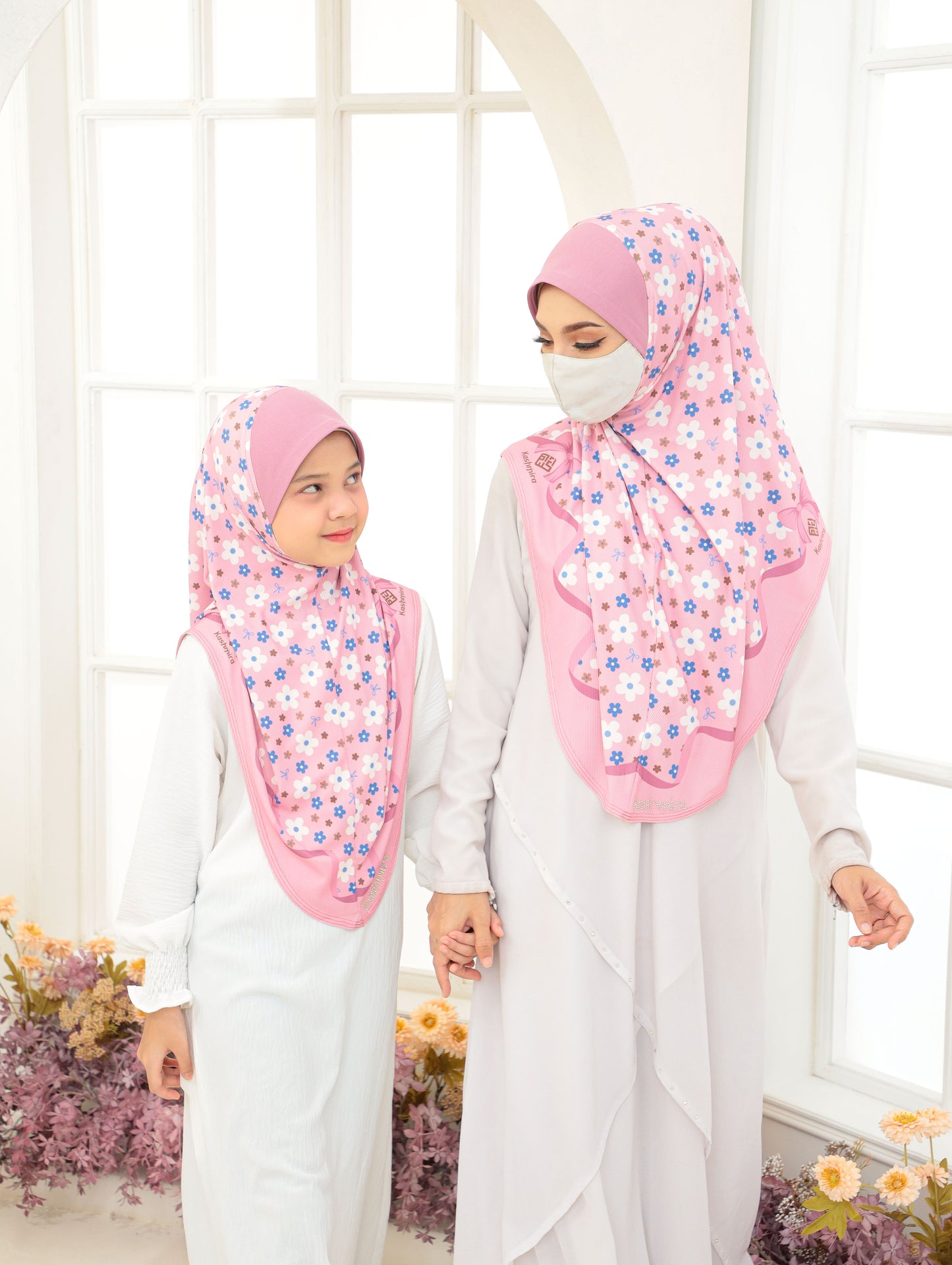 MOTHER AND DAUGHTER COMBO 2704