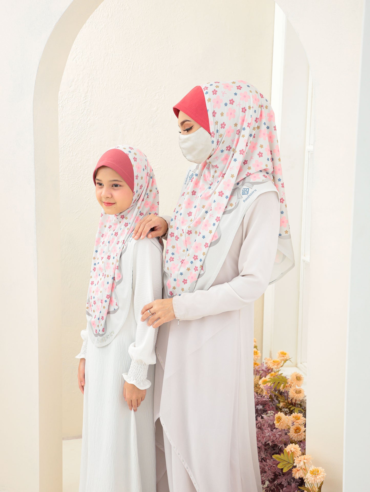 MOTHER AND DAUGHTER COMBO 2704