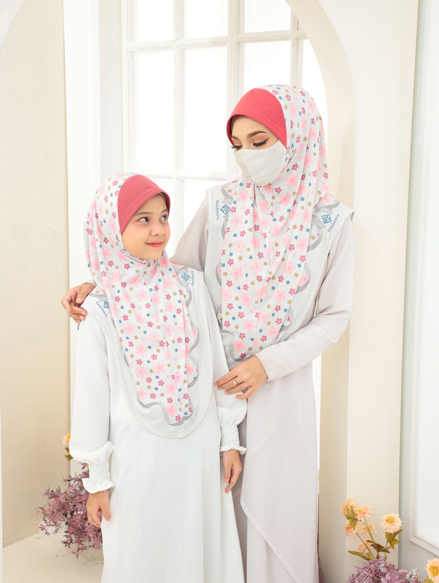 MOTHER AND DAUGHTER COMBO 2704
