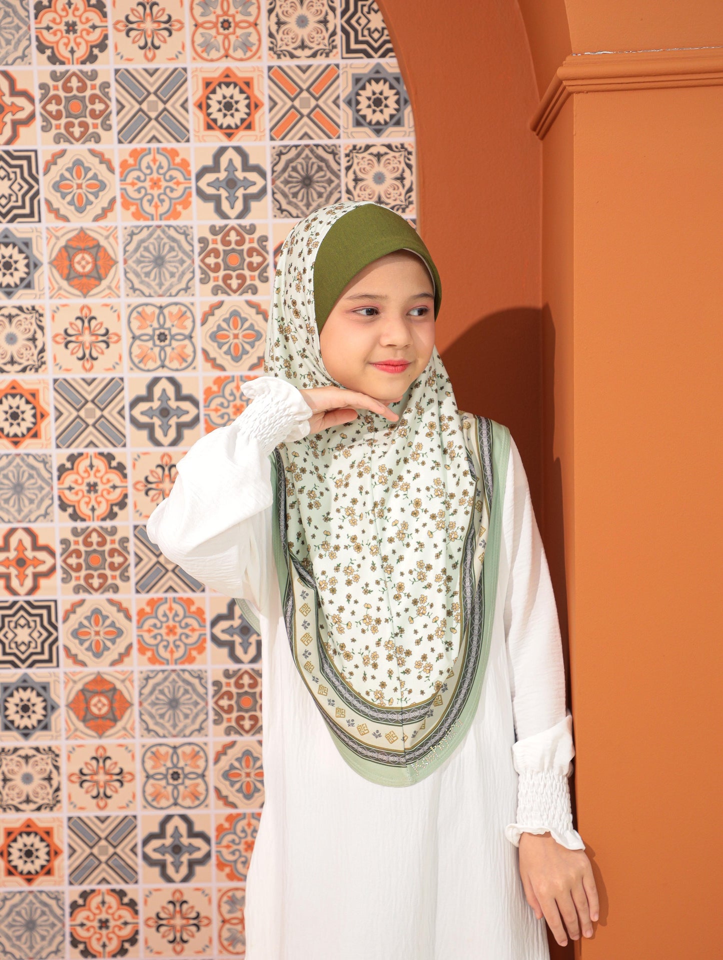 KIDS MALESIAN   PRINTED SCARF 2708
