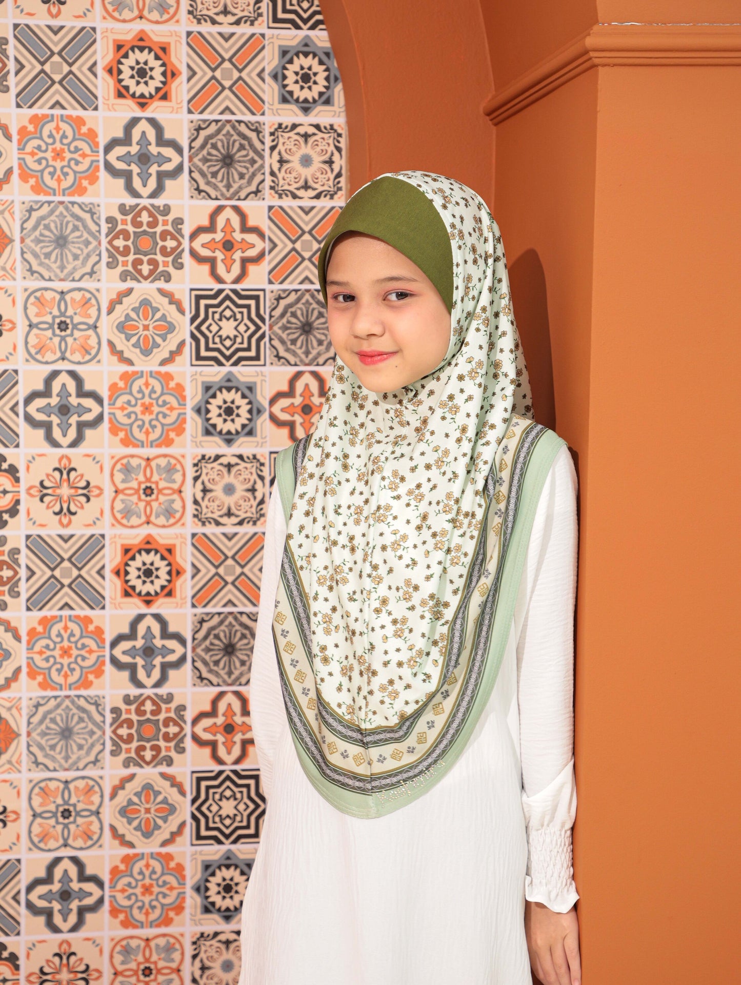 KIDS MALESIAN   PRINTED SCARF 2708