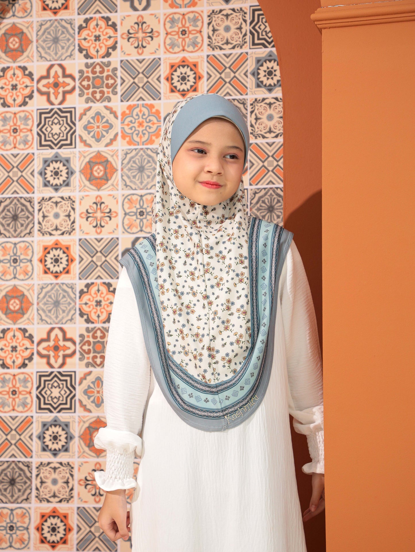 KIDS MALESIAN   PRINTED SCARF 2708